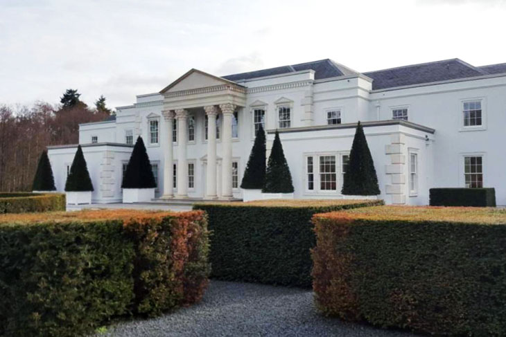Casa de Ron Dennis em Surrey, England