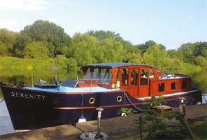 Cruiser sold with bungalow at auction image