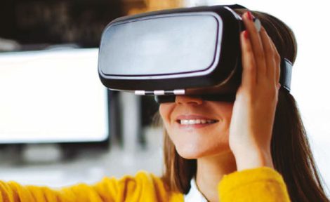 Virtual reality headset image