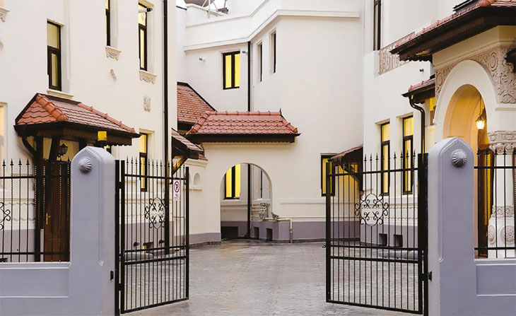 Fine & Country Romania image