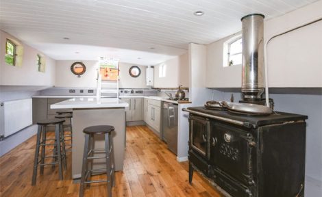 Houseboat interior image