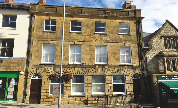 Auctioned historic former bank image