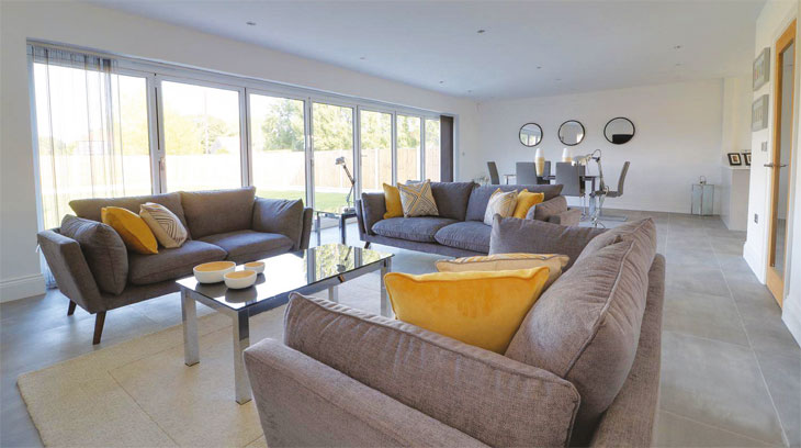 The Granaries - Manningtree - interior image