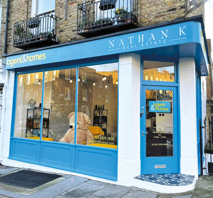 Link to news of movers and shakers