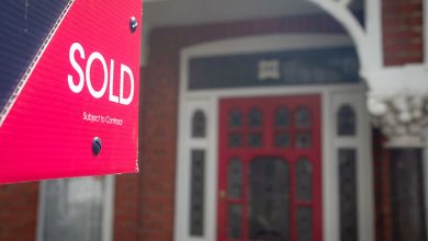 sold sign outside a house