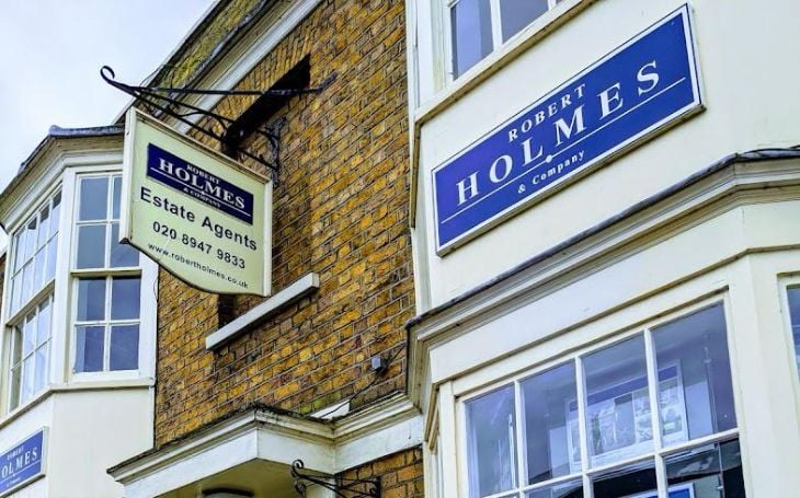 robert holmes acquired by Mount Group