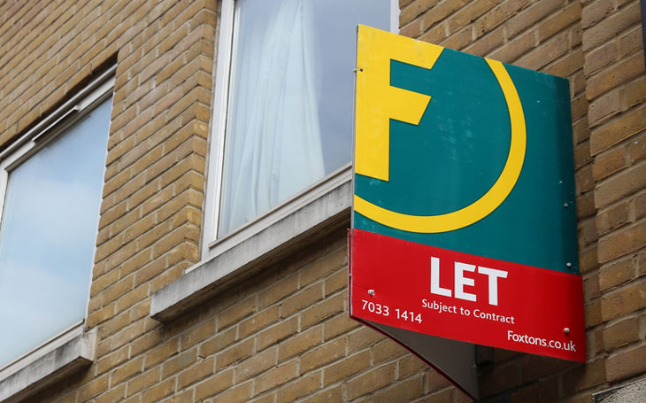 Foxtons accused of sending demand for banned tenant fee