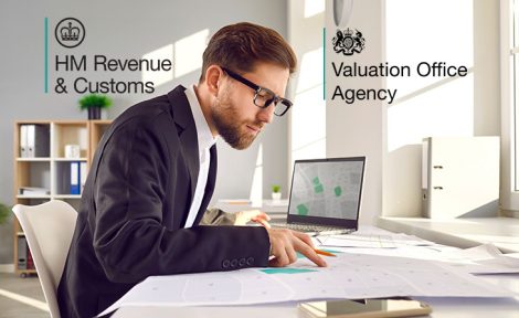 Valuer valuing a property for VOA