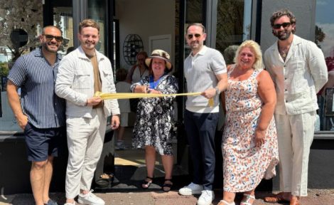 Durden & Hunt Leigh-on-Sea team, with Durden & Hunt Founders and Deputy Mayor of Southend Councillor Anne Jones