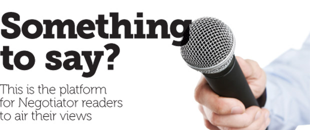 comment-microphone-arm