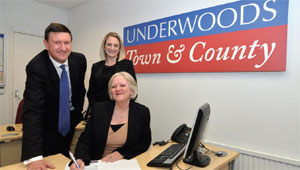 Underwoods Town & County image